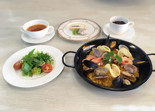 パエリアランチ